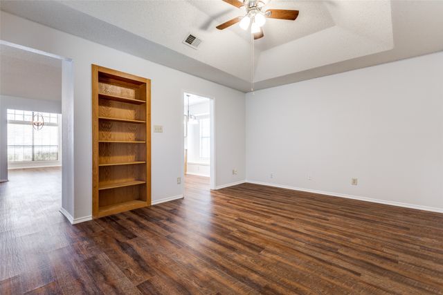 705 Yosemite Trail, Mesquite, TX 75149