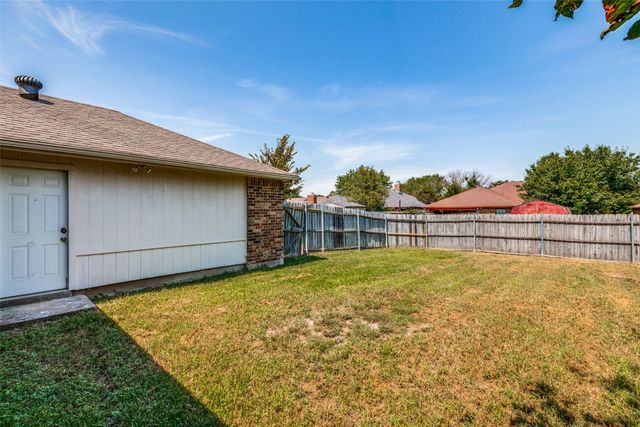 705 Yosemite Trail, Mesquite, TX 75149