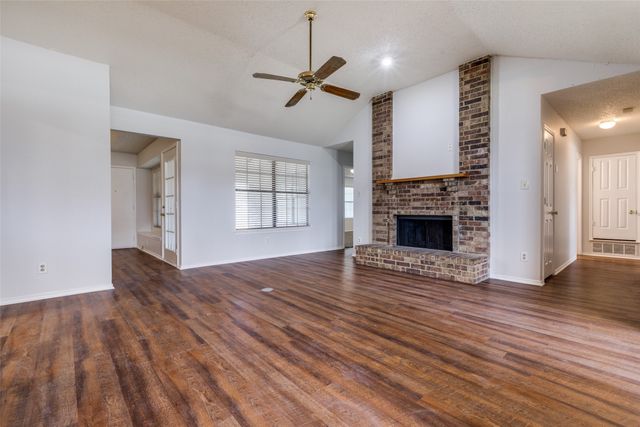 705 Yosemite Trail, Mesquite, TX 75149