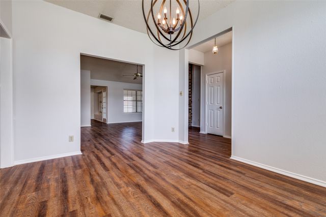 705 Yosemite Trail, Mesquite, TX 75149