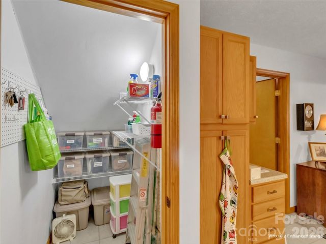 33 Buttercup Place, Maggie Valley, NC 28751