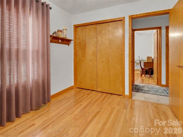 33 Buttercup Place, Maggie Valley, NC 28751