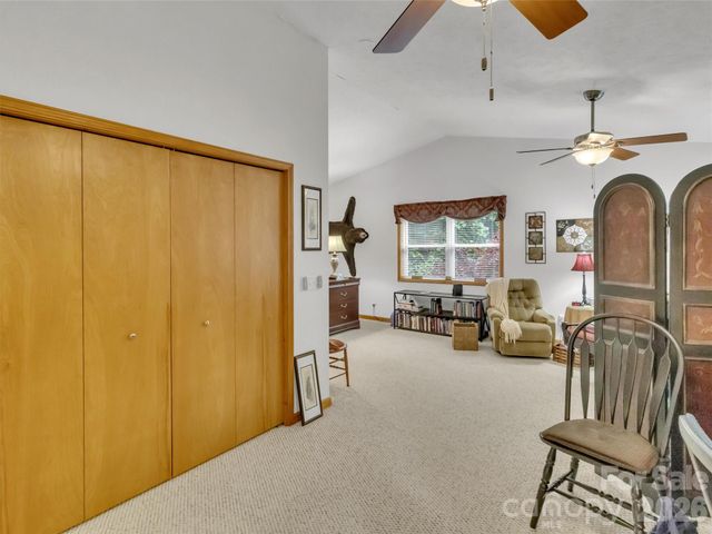 33 Buttercup Place, Maggie Valley, NC 28751