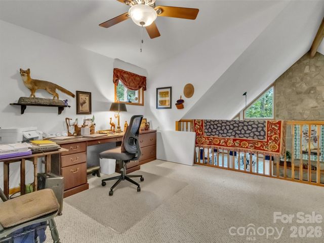 33 Buttercup Place, Maggie Valley, NC 28751