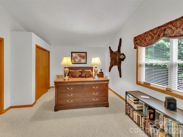 33 Buttercup Place, Maggie Valley, NC 28751