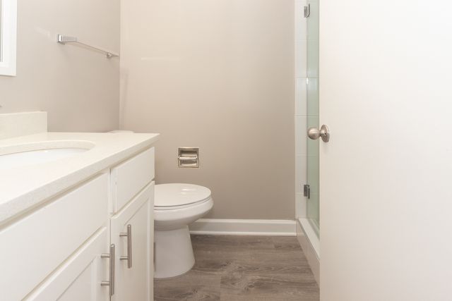 4400 W Lake Avenue 208B, Glenview, IL 60026