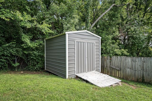 710 Elba Dr, Goodlettsville, TN 37072