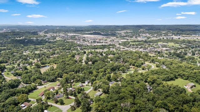710 Elba Dr, Goodlettsville, TN 37072