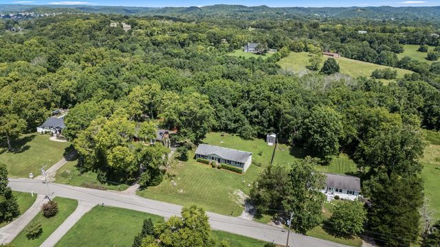 710 Elba Dr, Goodlettsville, TN 37072