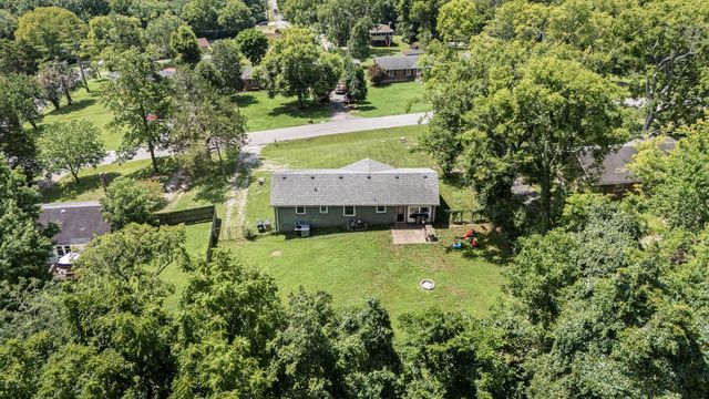 710 Elba Dr, Goodlettsville, TN 37072