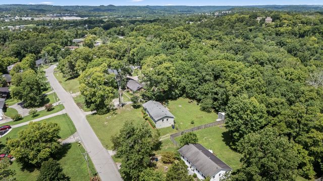 710 Elba Dr, Goodlettsville, TN 37072