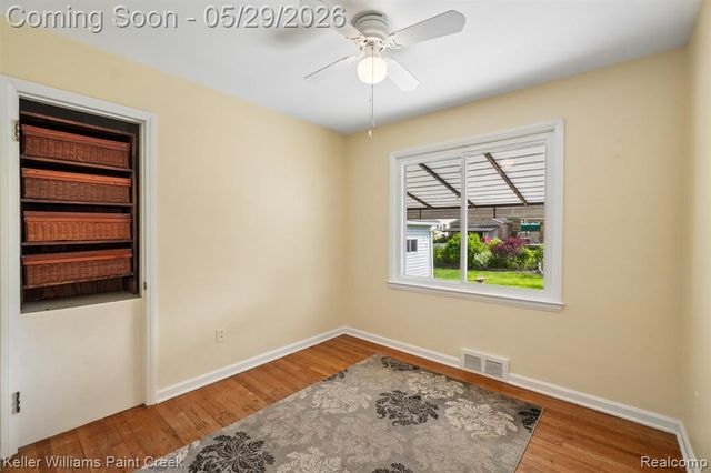 20620 Alger Street, Saint Clair Shores, MI 48080