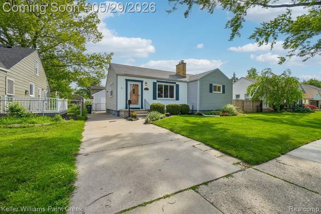 20620 Alger Street, Saint Clair Shores, MI 48080