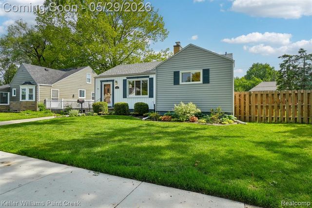 20620 Alger Street, Saint Clair Shores, MI 48080