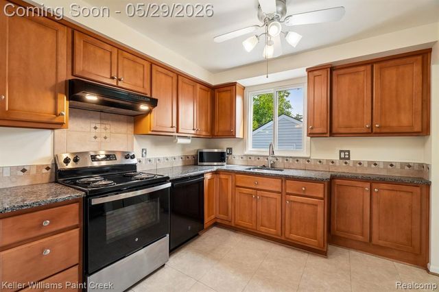 20620 Alger Street, Saint Clair Shores, MI 48080
