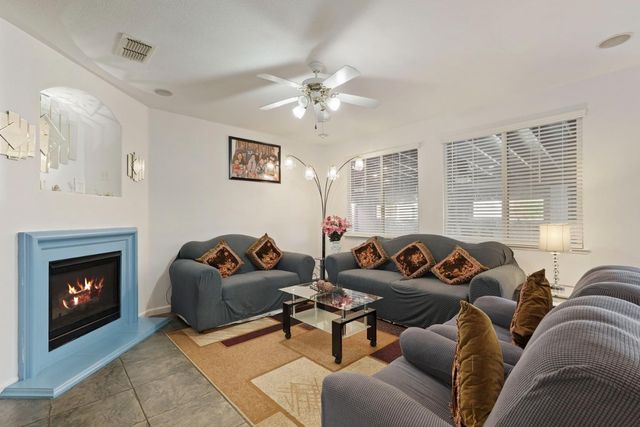 13703 Coastal Ct, Waterford, CA 95386