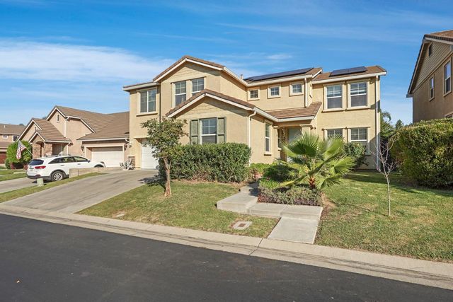 13703 Coastal Ct, Waterford, CA 95386