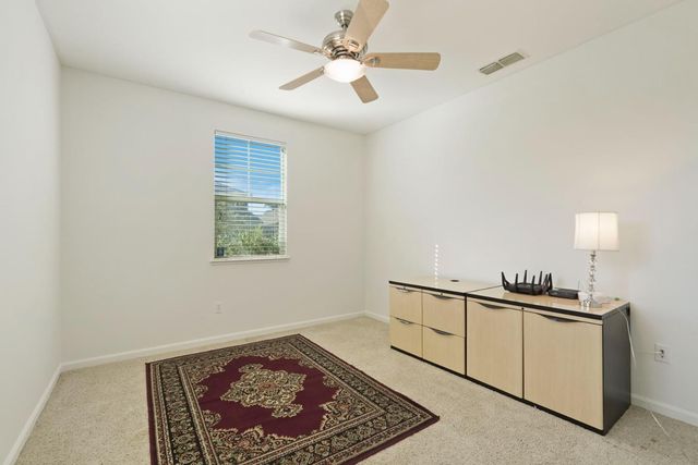 13703 Coastal Ct, Waterford, CA 95386