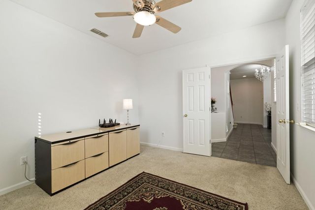 13703 Coastal Ct, Waterford, CA 95386