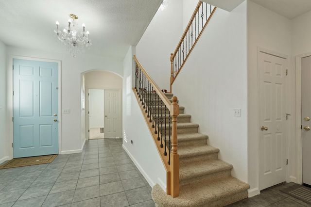 13703 Coastal Ct, Waterford, CA 95386