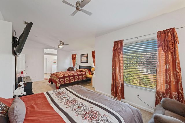 13703 Coastal Ct, Waterford, CA 95386