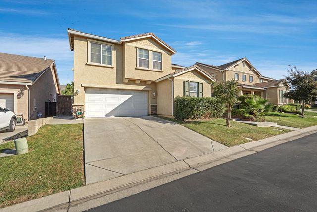13703 Coastal Ct, Waterford, CA 95386