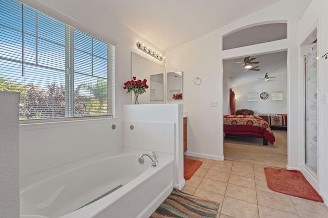 13703 Coastal Ct, Waterford, CA 95386