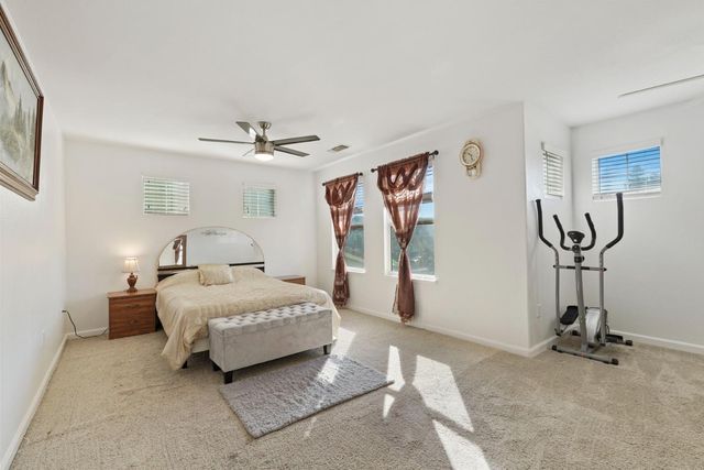 13703 Coastal Ct, Waterford, CA 95386