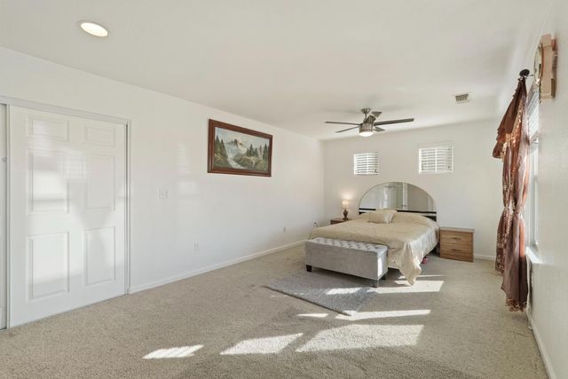 13703 Coastal Ct, Waterford, CA 95386
