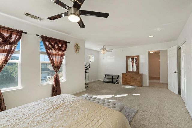 13703 Coastal Ct, Waterford, CA 95386