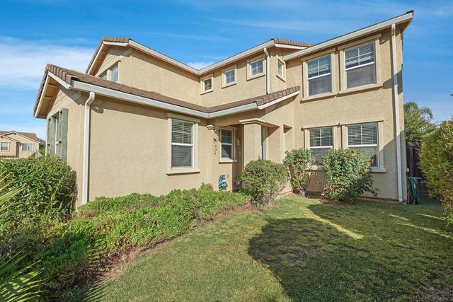 13703 Coastal Ct, Waterford, CA 95386