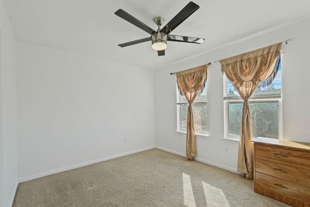 13703 Coastal Ct, Waterford, CA 95386