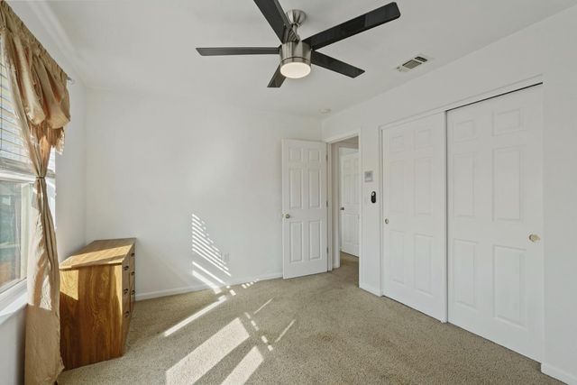 13703 Coastal Ct, Waterford, CA 95386