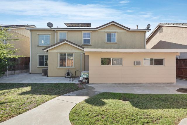 13703 Coastal Ct, Waterford, CA 95386