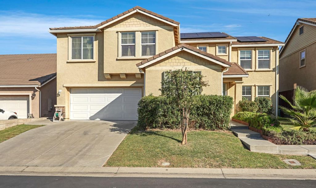 13703 Coastal Ct, Waterford, CA 95386