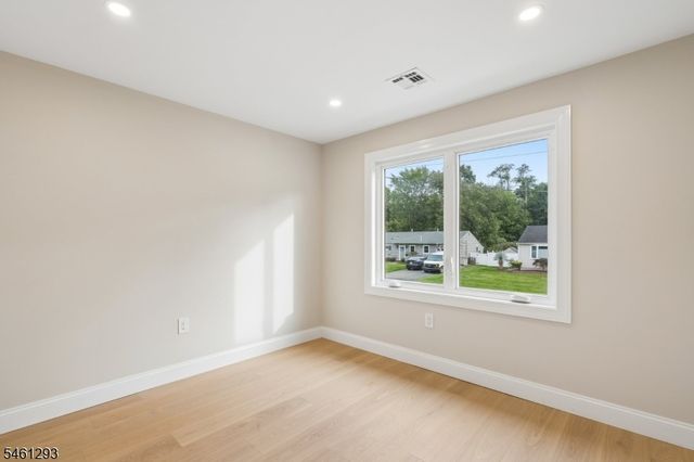 16 Alcott Dr, Livingston Twp., NJ 07039