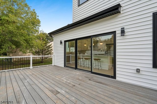 16 Alcott Dr, Livingston Twp., NJ 07039