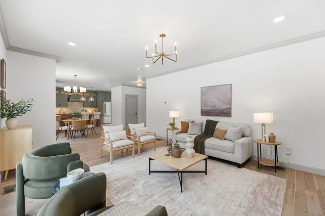 27 Coleman Ave, Attleboro, MA 02703