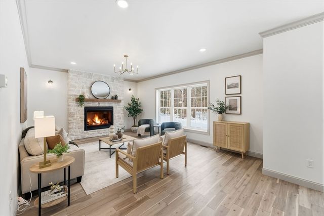 27 Coleman Ave, Attleboro, MA 02703