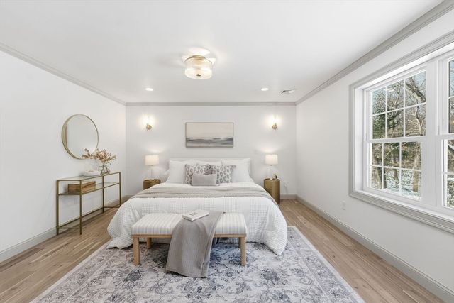 27 Coleman Ave, Attleboro, MA 02703