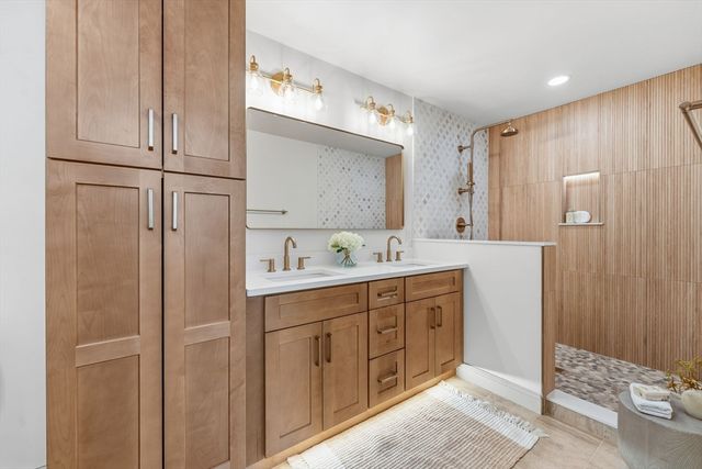 27 Coleman Ave, Attleboro, MA 02703