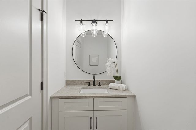 27 Coleman Ave, Attleboro, MA 02703