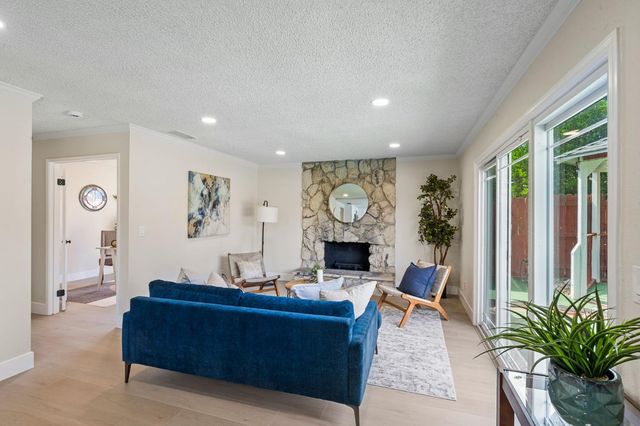 9243 Carla Way, Sacramento, CA 95826