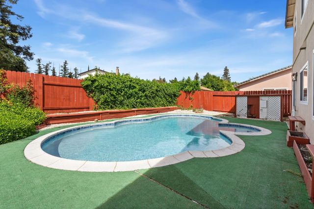 9243 Carla Way, Sacramento, CA 95826