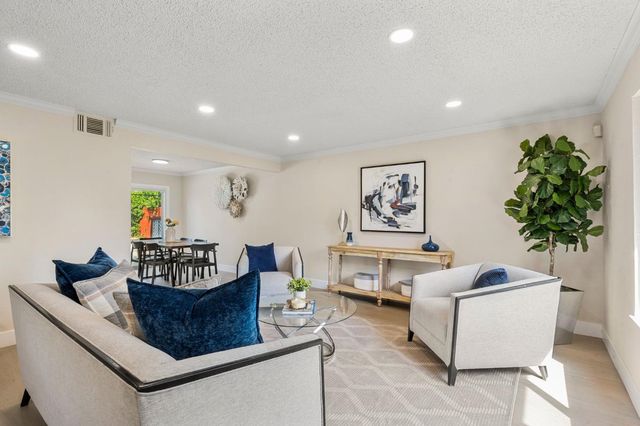 9243 Carla Way, Sacramento, CA 95826