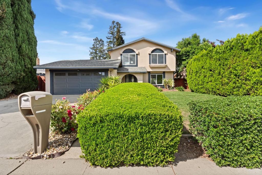 9243 Carla Way, Sacramento, CA 95826
