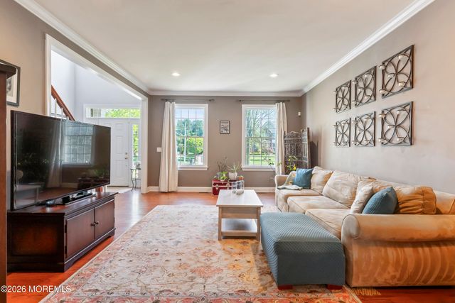 7 Green Springs Way, Freehold, NJ 07728