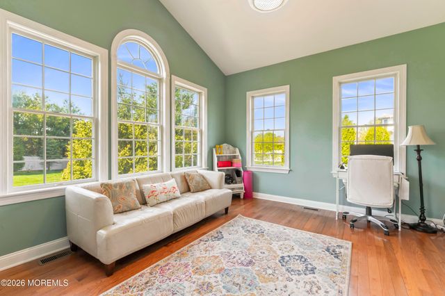 7 Green Springs Way, Freehold, NJ 07728