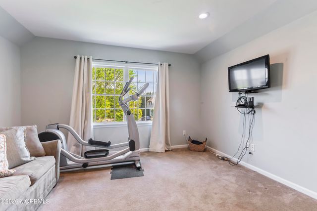7 Green Springs Way, Freehold, NJ 07728