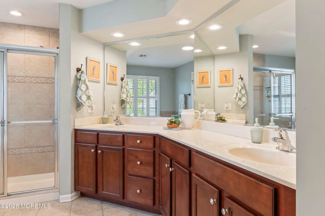 7 Green Springs Way, Freehold, NJ 07728